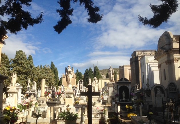 Bando pubblico per concessioni nuovi loculi cimiteriali nel campo n. 37 del cimimiero di sciacca, anno 2024