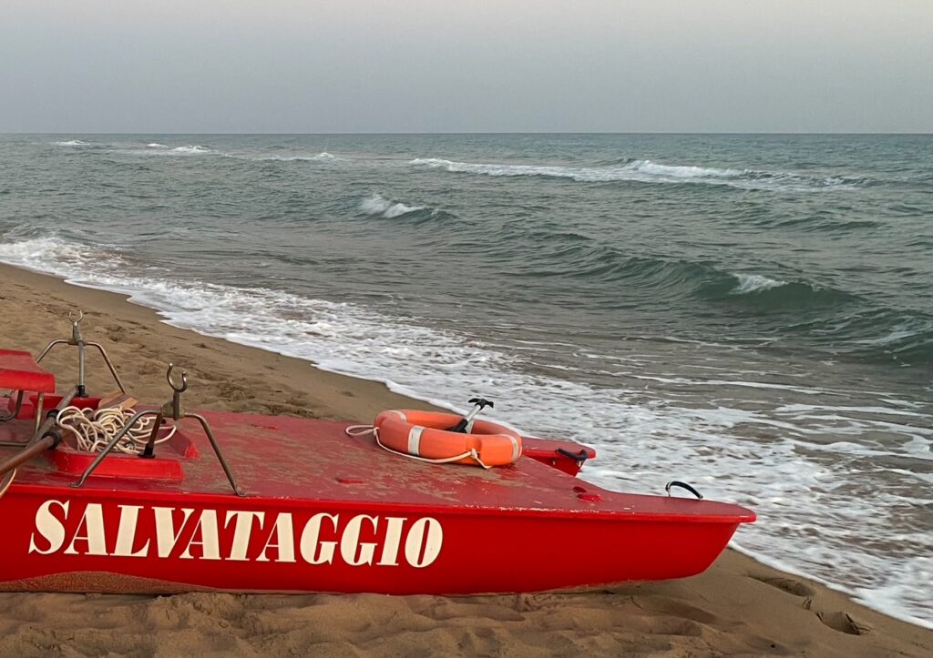 Contributo della Regione Siciliana al Comune di Sciacca per il servizio di vigilanza e salvataggio per le spiagge libere 2024.